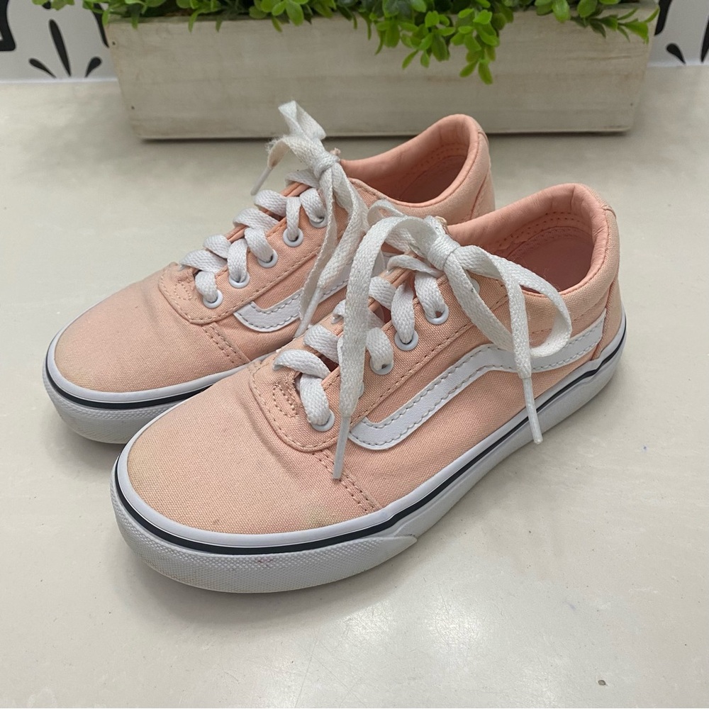 Vans Ward Low Top Sneakers Youth Missy Size‎ 13 Peach Apricot Pink